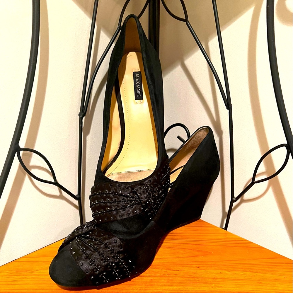 Alex Marie Shoes in a Black Seude Wedge 7.5